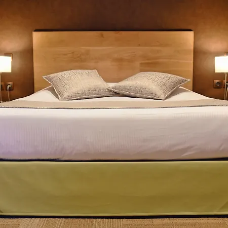 Отель Les Bains 3*