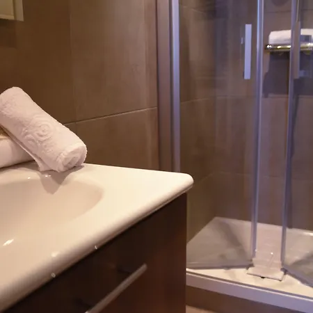 Les Bains 3*