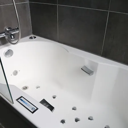 Les Bains 호텔 울가트