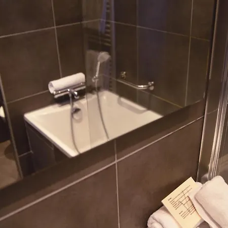 Les Bains